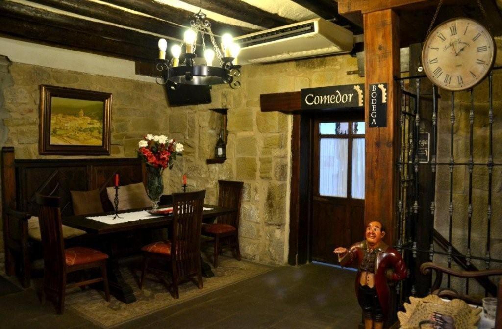 Posada Abadia De Siétamo Exteriér fotografie